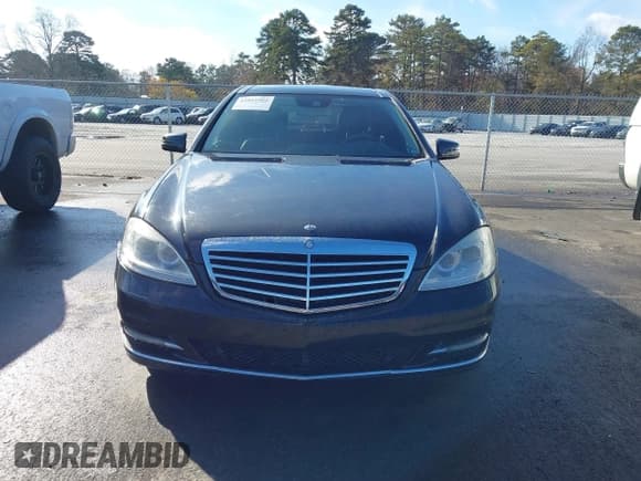 ✅ 2012 Mercedes-Benz S 550 • VIN: WDDNG9EB3CA479633 • Lot: 43802904. Wystawiony na IAAI z przebiegiem 133 492 mil. Bezpłatny archiwum sprzedaży aukcyjnych z USA i szczegółowy raport historii pojazdu na DreamBid. Zdjęcie 12.