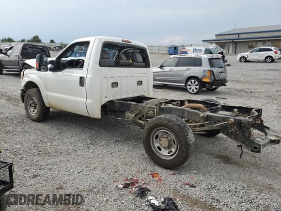 ✅ 2011 Ford F-350 XL • VIN: 1FTBF3A61BEB48319 • Lot: 69034515. Wystawiony na Copart z przebiegiem 164 236 mil. Bezpłatny archiwum sprzedaży aukcyjnych z USA i szczegółowy raport historii pojazdu na DreamBid. Zdjęcie 2.