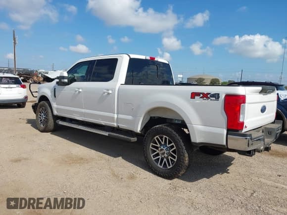 ✅ 2019 Ford F-250 XL • VIN: 1FT7W2B68KED25978 • Lot: 42975091. Listed on IAAI with 98,958 mi. Free auction sales archive from the USA and detailed vehicle history report at DreamBid. Image 3.