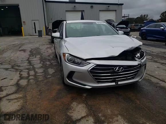 ✅ 2018 Hyundai Elantra Limited • VIN: 5NPD84LF9JH338938 • Lot: 90128175. Listed on Copart with 78,909 mi. Free auction sales archive from the USA and detailed vehicle history report at DreamBid. Image 13.