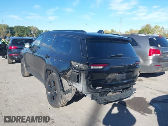 ✅ 2023 Jeep Grand Cherokee Altitude X • VIN: 1C4RJKAG1P8812950 • Lot: 43428952. Listed on IAAI with 33,890 mi. Free auction sales archive from the USA and detailed vehicle history report at DreamBid. Image 3.