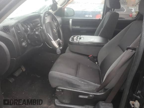 2009 Chevrolet Silverado 1500 LT z VIN 1GCEK29029Z263095, wystawiony jako Copart lot #90729075 z przebiegiem 188 787 mil mil oraz Szkoda całkowita • Salvage title. Historia ofert i sprzedaży dostępna na DreamBid. Obrazek 7.