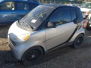 ✅ 2008 Smart fortwo Pure • VIN: WMEEJ31X28K119962 • Lot: 43379666. Wystawiony na IAAI z przebiegiem Nie podano. Bezpłatny archiwum sprzedaży aukcyjnych z USA i szczegółowy raport historii pojazdu na DreamBid. Zdjęcie 2.