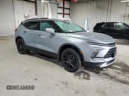 ✅ 2024 Chevrolet Blazer LT • VIN: 3GNKBJR43RS197581 • Lot: 92715645. Wystawiony na Copart z przebiegiem 27 585 mil. Bezpłatny archiwum sprzedaży aukcyjnych z USA i szczegółowy raport historii pojazdu na DreamBid. Zdjęcie 4.