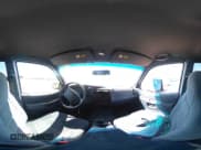 ✅ 1998 Ford Explorer XL • VIN: 1FMZU34E5WZB53928 • Lot: 41307551. Wystawiony na IAAI z przebiegiem 163 303 mil. Bezpłatny archiwum sprzedaży aukcyjnych z USA i szczegółowy raport historii pojazdu na DreamBid. Zdjęcie 18.