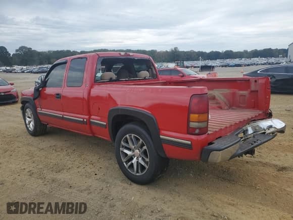 ✅ 2001 Chevrolet Silverado 1500 LS • VIN: 2GCEC19T611339254 • Лот: 89740145. Опубликован ранее на Copart с пробегом 291 463 миль. Бесплатный доступ к архиву аукционных продаж из США и подробный отчёт об истории автомобиля на DreamBid. Изображение 2.