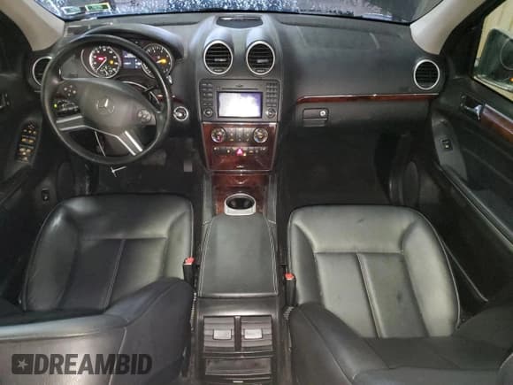 ✅ 2012 Mercedes-Benz GL 450 • VIN: 4JGBF7BE5CA762209 • Lot: 71901375. Wystawiony na Copart z przebiegiem 119 641 mil. Bezpłatny archiwum sprzedaży aukcyjnych z USA i szczegółowy raport historii pojazdu na DreamBid. Zdjęcie 8.