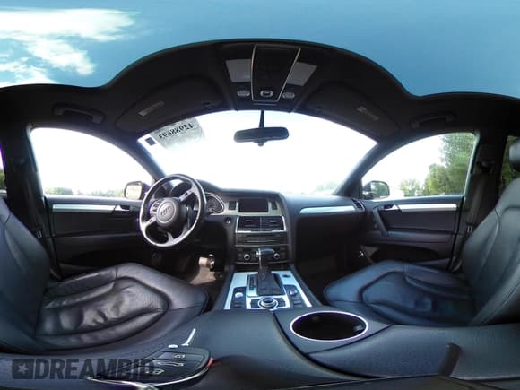 ✅ 2013 Audi Q7 S line Prestige • VIN: WA1DGAFE1DD011586 • Lot: 42988693. Wystawiony na IAAI z przebiegiem 216 993 mil. Bezpłatny archiwum sprzedaży aukcyjnych z USA i szczegółowy raport historii pojazdu na DreamBid. Zdjęcie 18.