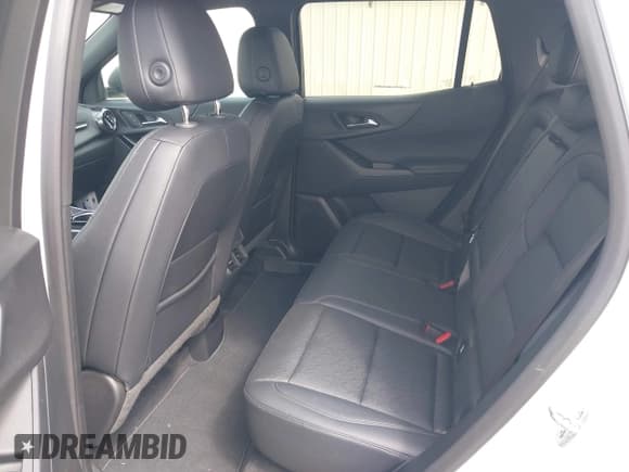 ✅ 2025 Chevrolet Equinox FWD LT • VIN: 3GNAXHEG2SL172922 • Lot: 42622806. Wystawiony na IAAI z przebiegiem 15 736 mil. Bezpłatny archiwum sprzedaży aukcyjnych z USA i szczegółowy raport historii pojazdu na DreamBid. Zdjęcie 8.