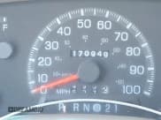 ✅ 1998 Ford Expedition XLT • VIN: 1FMPU18L6WLA67373 • Lot: 41786793. Wystawiony na IAAI z przebiegiem 170 949 mil. Bezpłatny archiwum sprzedaży aukcyjnych z USA i szczegółowy raport historii pojazdu na DreamBid. Zdjęcie 7.