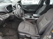 ✅ 2017 Chevrolet Volt LT • VIN: 1G1RA6S58HU205983 • Lot: 85702974. Wystawiony na Copart z przebiegiem 105 890 mil. Bezpłatny archiwum sprzedaży aukcyjnych z USA i szczegółowy raport historii pojazdu na DreamBid. Zdjęcie 7.