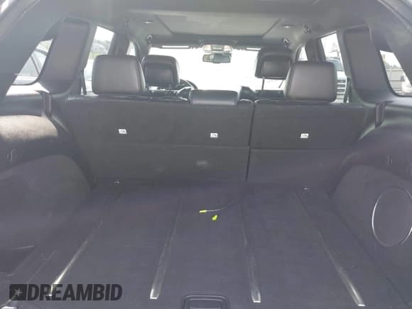 ✅ 2016 Jeep Grand Cherokee Overland • VIN: 1C4RJFCG8GC309773 • Lot: 42761220. Wystawiony na IAAI z przebiegiem 126 071 mil. Bezpłatny archiwum sprzedaży aukcyjnych z USA i szczegółowy raport historii pojazdu na DreamBid. Zdjęcie 17.