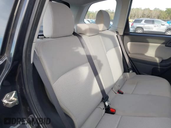 ✅ 2017 Subaru Forester • VIN: JF2SJABC0HH536884 • Lot: 43815309. Wystawiony na IAAI z przebiegiem 110 184 mil. Bezpłatny archiwum sprzedaży aukcyjnych z USA i szczegółowy raport historii pojazdu na DreamBid. Zdjęcie 8.