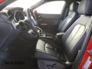 ✅ 2020 Audi Q3 Premium Plus • VIN: WA1BECF30L1122041 • Lot: 92317315. Wystawiony na Copart z przebiegiem 81 927 mil. Bezpłatny archiwum sprzedaży aukcyjnych z USA i szczegółowy raport historii pojazdu na DreamBid. Zdjęcie 7.