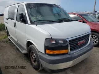 ✅ 2019 GMC Savana Cargo • VIN: 1GTW7AFG5K1256647 • Lot: 76400634. Wystawiony na Copart z przebiegiem 35 729 mil. Bezpłatny archiwum sprzedaży aukcyjnych z USA i szczegółowy raport historii pojazdu na DreamBid. Zdjęcie 4.