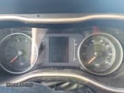 ✅ 2015 Jeep Cherokee Sport • VIN: 1C4PJMAB9FW661485 • Lot: 43363750. Wystawiony na IAAI z przebiegiem 172 584 mil. Bezpłatny archiwum sprzedaży aukcyjnych z USA i szczegółowy raport historii pojazdu na DreamBid. Zdjęcie 15.