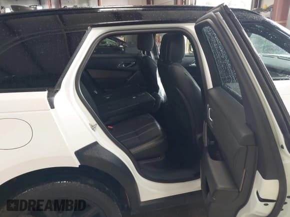 ✅ 2018 Land Rover Range Rover Velar R-Dynamic SE • VIN: SALYL2RV2JA768216 • Lot: 42768039. Listed on IAAI with 161,649 mi. Free auction sales archive from the USA and detailed vehicle history report at DreamBid. Image 8.