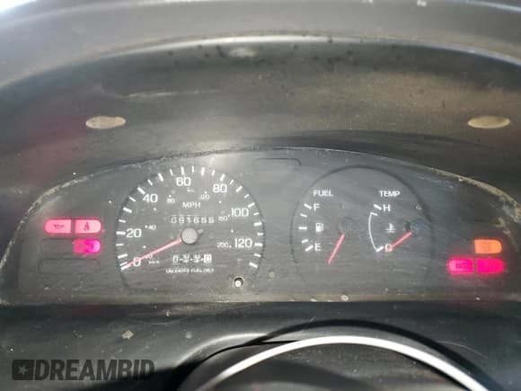 ✅ 1999 Nissan Sentra XE • VIN: 1N4AB41D7XC700507 • Lot: 44410765. Wystawiony na Copart z przebiegiem 91 655 mil. Bezpłatny archiwum sprzedaży aukcyjnych z USA i szczegółowy raport historii pojazdu na DreamBid. Zdjęcie 9.