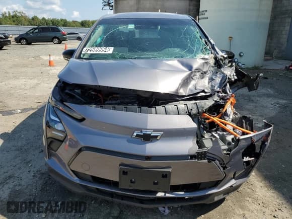 ✅ 2023 Chevrolet Bolt EV 1LT • VIN: 1G1FW6S0XP4202137 • Lot: 72589994. Wystawiony na Copart z przebiegiem Nie podano. Bezpłatny archiwum sprzedaży aukcyjnych z USA i szczegółowy raport historii pojazdu na DreamBid. Zdjęcie 5.