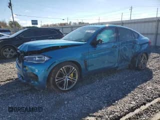 ✅ 2015 BMW X6 M • VIN: 5YMKW8C55F0G93910 • Лот: 83710384. Опубликован ранее на Copart с пробегом 58 046 миль. Бесплатный доступ к архиву аукционных продаж из США и подробный отчёт об истории автомобиля на DreamBid. Изображение 1.