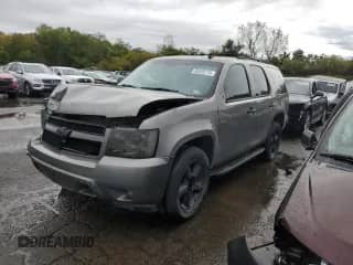 2008 Chevrolet Tahoe LTZ z VIN 1GNFK13058J123120, wystawiony jako Copart lot #85260715 z przebiegiem 201 698 mil mil oraz Szkoda całkowita • Salvage title. Historia ofert i sprzedaży dostępna na DreamBid. Obrazek 1.