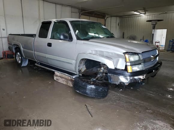 ✅ 2005 Chevrolet Silverado 1500 LS • VIN: 1GCEK19T45E220139 • Лот: 72911164. Опубликован ранее на Copart с пробегом 102 356 миль. Бесплатный доступ к архиву аукционных продаж из США и подробный отчёт об истории автомобиля на DreamBid. Изображение 4.