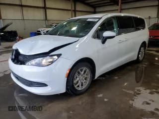 ✅ 2022 Chrysler Voyager LX • VIN: 2C4RC1CG2NR218600 • Лот: 92138905. Опубликован ранее на Copart с пробегом 55 025 миль. Бесплатный доступ к архиву аукционных продаж из США и подробный отчёт об истории автомобиля на DreamBid. Изображение 1.