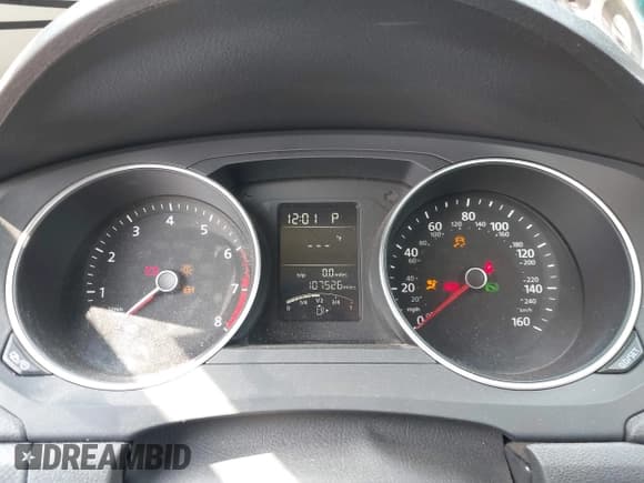 ✅ 2016 Volkswagen Jetta S • VIN: 3VW267AJ5GM239149 • Lot: 42886912. Wystawiony na IAAI z przebiegiem 107 526 mil. Bezpłatny archiwum sprzedaży aukcyjnych z USA i szczegółowy raport historii pojazdu na DreamBid. Zdjęcie 7.