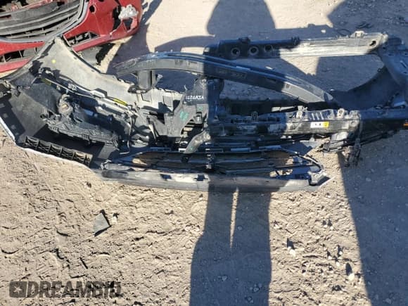 ✅ 2017 Hyundai Santa Fe Ultimate • VIN: 5XYZW4LA2HG486009 • Lot: 91580135. Listed on Copart with 96,080 mi. Free auction sales archive from the USA and detailed vehicle history report at DreamBid. Image 13.