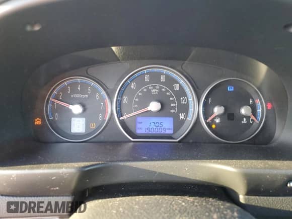 2007 Hyundai Santa Fe SE с VIN 5NMSH13E57H005784, выставлен на аукционе Copart как лот 69793584 с пробегом 190 009 миль миль и Списание • Salvage title. История ставок и продаж доступна на DreamBid. Изображение 9.