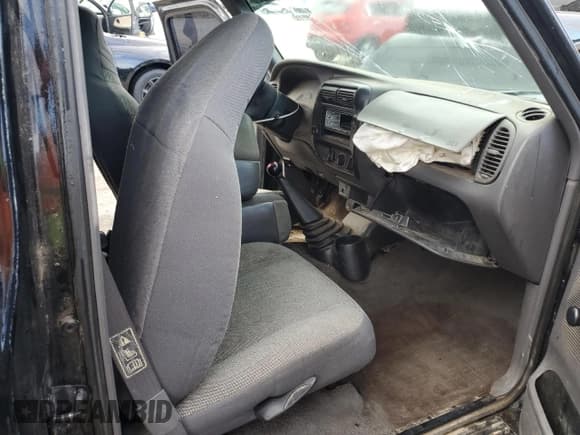 ✅ 2001 Ford Ranger XL • VIN: 1FTYR10C81PA47326 • Lot: 85099545. Listed on Copart with 212,545 mi. Free auction sales archive from the USA and detailed vehicle history report at DreamBid. Image 10.