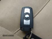 ✅ 2010 BMW 3 Series 328i • VIN: WBAPH7G58ANM52247 • Lot: 42918688. Wystawiony na IAAI z przebiegiem 209 192 mil. Bezpłatny archiwum sprzedaży aukcyjnych z USA i szczegółowy raport historii pojazdu na DreamBid. Zdjęcie 11.