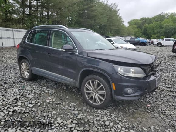 ✅ 2012 Volkswagen Tiguan SE • VIN: WVGAV7AX9CW538977 • Lot: 57916025. Listed on Copart with 132,565 mi. Free auction sales archive from the USA and detailed vehicle history report at DreamBid. Image 4.