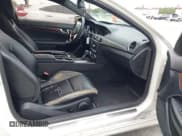 ✅ 2015 Mercedes-Benz C 250 • VIN: WDDGJ4HB8FG391252 • Lot: 42428123. Wystawiony na IAAI z przebiegiem 139 413 mil. Bezpłatny archiwum sprzedaży aukcyjnych z USA i szczegółowy raport historii pojazdu na DreamBid. Zdjęcie 5.