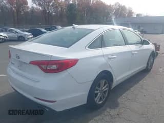 ✅ 2017 Hyundai Sonata 2.4L • VIN: 5NPE24AFXHH564747 • Лот: 43642523. Опубликован ранее на IAAI с пробегом 189 130 миль. Бесплатный доступ к архиву аукционных продаж из США и подробный отчёт об истории автомобиля на DreamBid. Изображение 4.