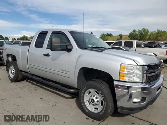 ✅ 2013 Chevrolet Silverado 2500HD • VIN: 1GC2KXEB9DZ321168 • Lot: 68184494. Wystawiony na Copart z przebiegiem 189 080 mil. Bezpłatny archiwum sprzedaży aukcyjnych z USA i szczegółowy raport historii pojazdu na DreamBid. Zdjęcie 4.