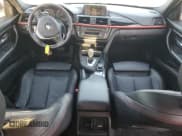 ✅ 2012 BMW 3 Series 328i • VIN: WBA3A5G59CNN65571 • Лот: 51550195. Опубликован ранее на Copart с пробегом 111 036 миль. Бесплатный доступ к архиву аукционных продаж из США и подробный отчёт об истории автомобиля на DreamBid. Изображение 8.