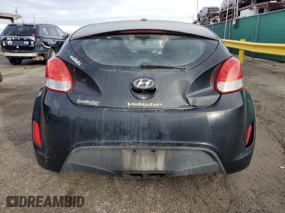 ✅ 2012 Hyundai Veloster w/Red Int • VIN: KMHTC6AD0CU064539 • Лот: 92496235. Опубликован ранее на Copart с пробегом 125 487 миль. Бесплатный доступ к архиву аукционных продаж из США и подробный отчёт об истории автомобиля на DreamBid. Изображение 6.