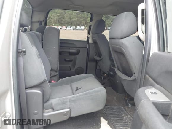 ✅ 2008 Chevrolet Silverado 2500HD LTZ • VIN: 1GCHK23648F154552 • Лот: 43400235. Опубликован ранее на IAAI с пробегом 197 246 миль. Бесплатный доступ к архиву аукционных продаж из США и подробный отчёт об истории автомобиля на DreamBid. Изображение 8.