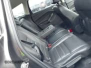 ✅ 2017 Ford Escape Titanium • VIN: 1FMCU0JD9HUE03672 • Lot: 42411549. Wystawiony na IAAI z przebiegiem 89 846 mil. Bezpłatny archiwum sprzedaży aukcyjnych z USA i szczegółowy raport historii pojazdu na DreamBid. Zdjęcie 8.