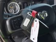 ✅ 2019 Ram 2500 Tradesman • VIN: 3C6UR4HJXKG720696 • Lot: 42132044. Wystawiony na IAAI z przebiegiem 120 211 mil. Bezpłatny archiwum sprzedaży aukcyjnych z USA i szczegółowy raport historii pojazdu na DreamBid. Zdjęcie 11.