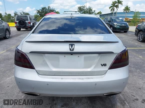 ✅ 2016 Hyundai Equus Signature • VIN: KMHGH4JH8GU101000 • Lot: 42560008. Wystawiony na IAAI z przebiegiem 68 798 mil. Bezpłatny archiwum sprzedaży aukcyjnych z USA i szczegółowy raport historii pojazdu na DreamBid. Zdjęcie 16.