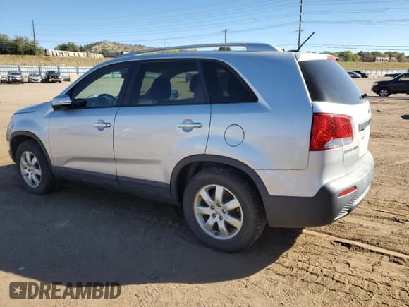 ✅ 2012 Kia Sorento LX • VIN: 5XYKT4A65CG249189 • Lot: 87490495. Listed on Copart with 135,067 mi. Free auction sales archive from the USA and detailed vehicle history report at DreamBid. Image 2.