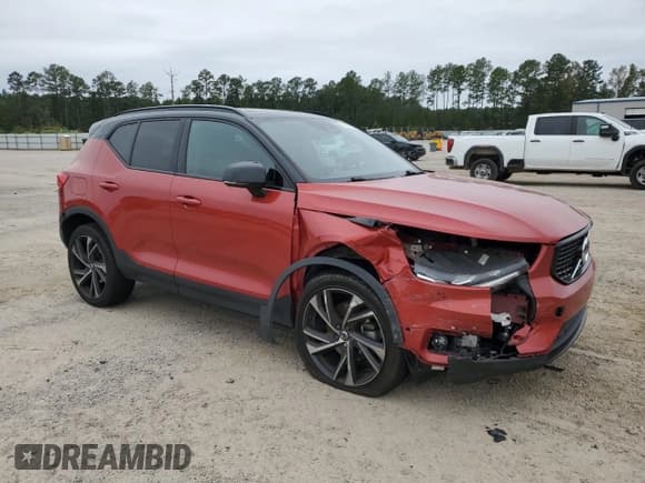 ✅ 2019 Volvo XC40 R-Design • VIN: YV4AC2HM9K2074892 • Lot: 86101805. Listed on Copart with 83,019 mi. Free auction sales archive from the USA and detailed vehicle history report at DreamBid. Image 4.