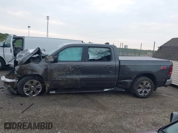 ✅ 2022 Ram 1500 Big Horn • VIN: 1C6SRFMT6NN265934 • Lot: 43263308. Listed on IAAI with 39,386 mi. Free auction sales archive from the USA and detailed vehicle history report at DreamBid. Image 14.