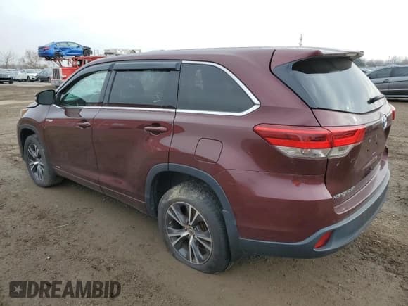 ✅ 2017 Toyota Highlander Hybrid LE • VIN: 5TDBGRFHXHS027902 • Лот: 78424313. Опубликован ранее на Copart с пробегом 325 701 миль. Бесплатный доступ к архиву аукционных продаж из США и подробный отчёт об истории автомобиля на DreamBid. Изображение 2.
