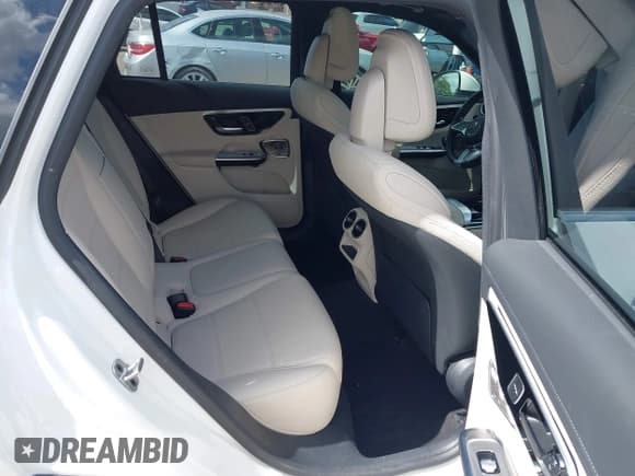 ✅ 2023 Mercedes-Benz GLC 300 • VIN: W1NKM4HB5PF056901 • Lot: 42334744. Listed on IAAI with 22,452 mi. Free auction sales archive from the USA and detailed vehicle history report at DreamBid. Image 8.