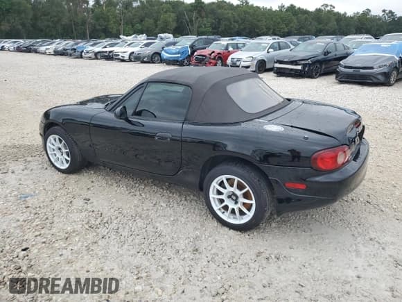 ✅ 2002 Mazda MX-5 Miata Cloth • VIN: JM1NB353X20221368 • Lot: 68927484. Wystawiony na Copart z przebiegiem 127 242 mil. Bezpłatny archiwum sprzedaży aukcyjnych z USA i szczegółowy raport historii pojazdu na DreamBid. Zdjęcie 2.