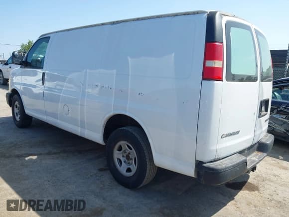 ✅ 2005 Chevrolet Express Cargo • VIN: 1GCFG15T651238970 • Lot: 42141600. Listed on IAAI with 138,534 mi. Free auction sales archive from the USA and detailed vehicle history report at DreamBid. Image 3.