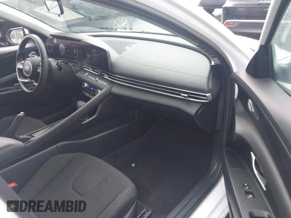 ✅ 2024 Hyundai Elantra SEL • VIN: KMHLM4DG1RU734907 • Lot: 43570336. Listed on IAAI with 42,953 mi. Free auction sales archive from the USA and detailed vehicle history report at DreamBid. Image 5.